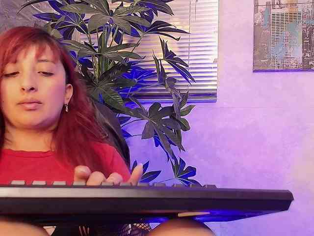 pamela-lilian webcam