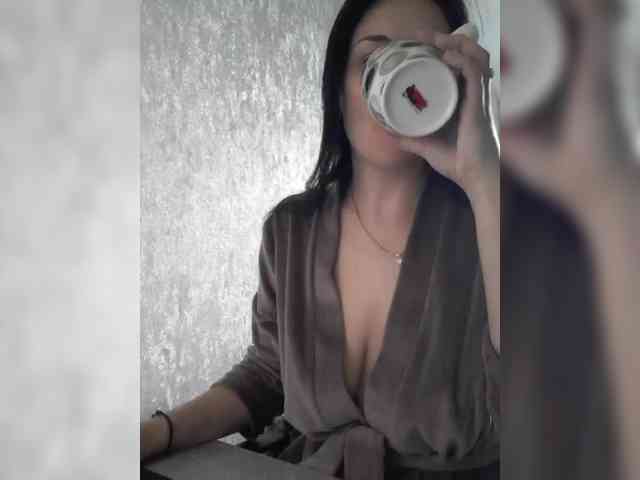 Lady-grace webcam