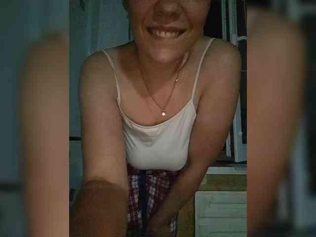 Lady-grace webcam