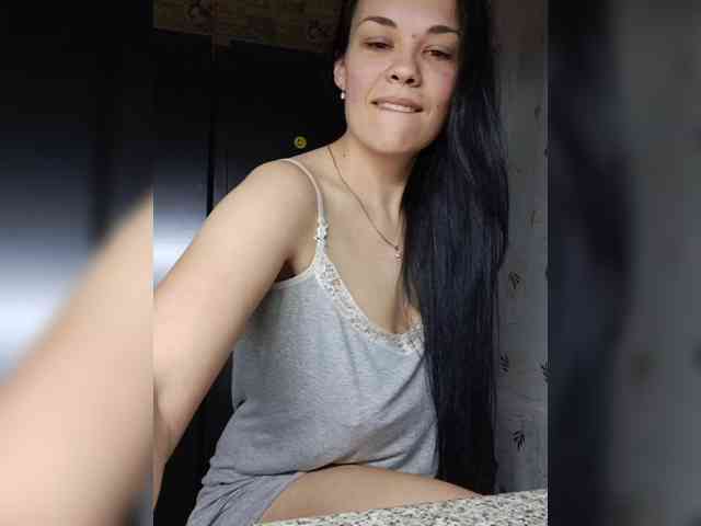 Lady-grace webcam
