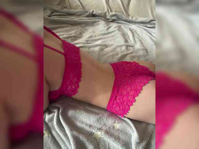 AlisonSmile Live Webcam on BongaCams
