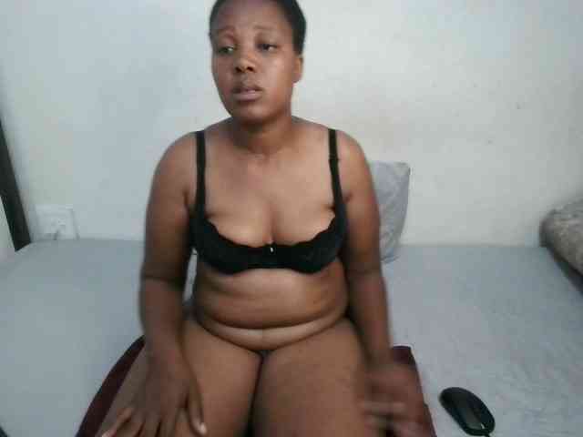 Hotqueenxxx webcam