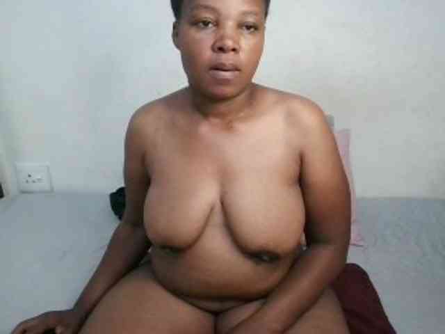 Hotqueenxxx webcam