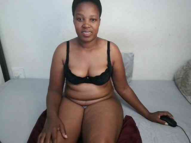 Hotqueenxxx webcam