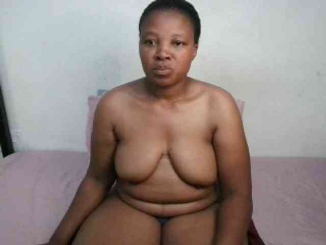 Hotqueenxxx webcam