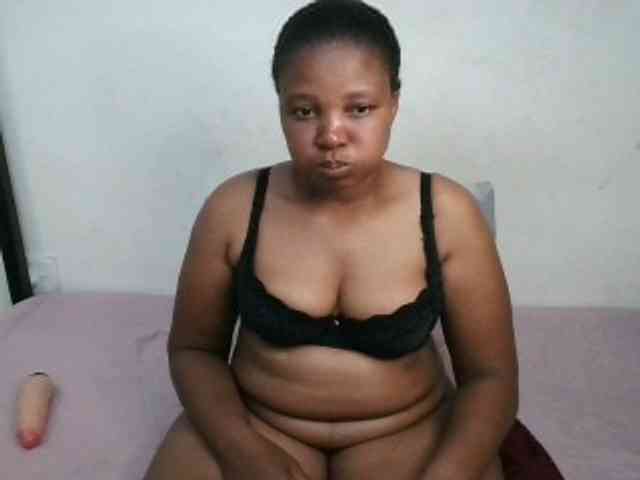 Hotqueenxxx webcam