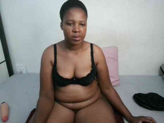 Hotqueenxxx webcam