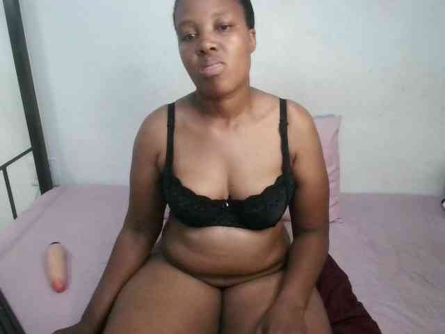 Hotqueenxxx webcam