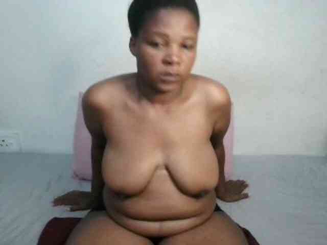 Hotqueenxxx webcam