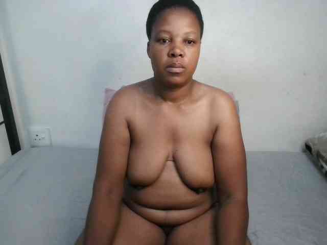 Hotqueenxxx webcam