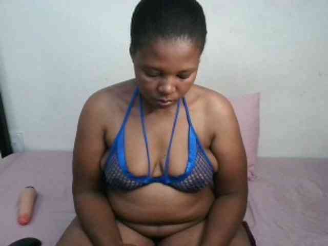 Hotqueenxxx webcam