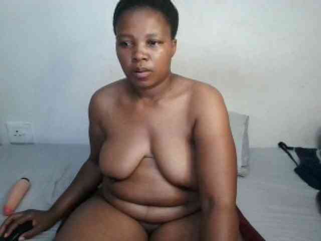Hotqueenxxx webcam
