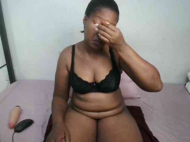 Hotqueenxxx webcam