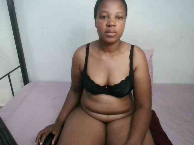 Hotqueenxxx Live Webcam on BongaCams