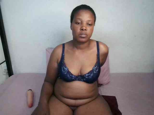 Hotqueenxxx webcam