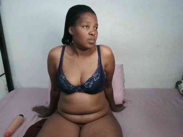 Hotqueenxxx Live Webcam on BongaCams