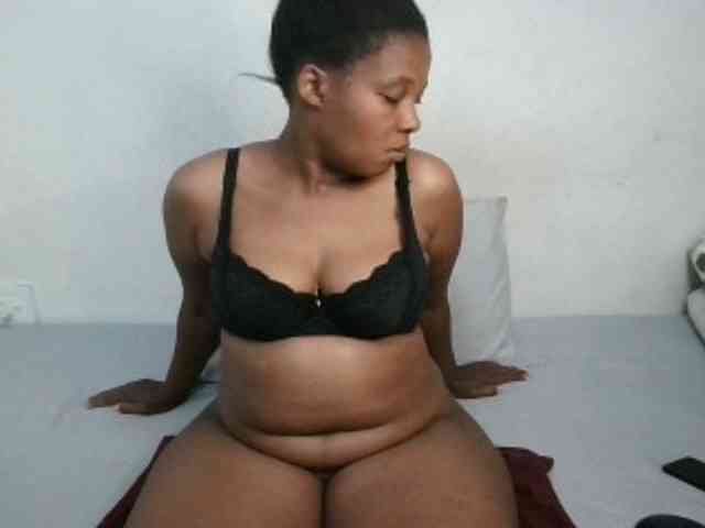 Hotqueenxxx webcam