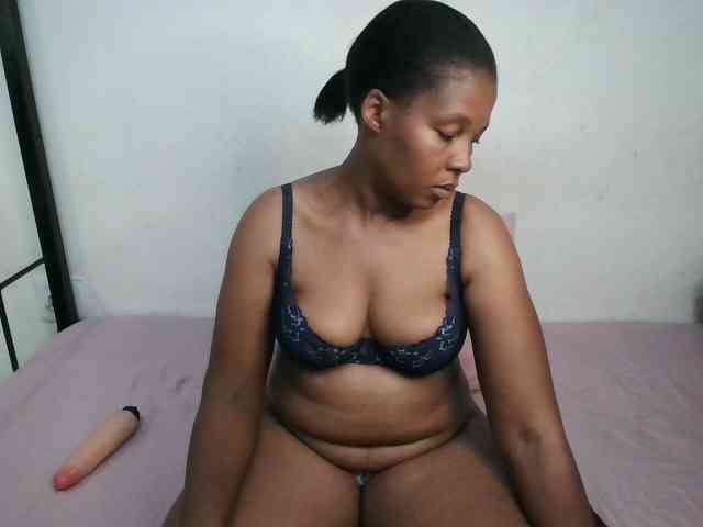 Hotqueenxxx webcam