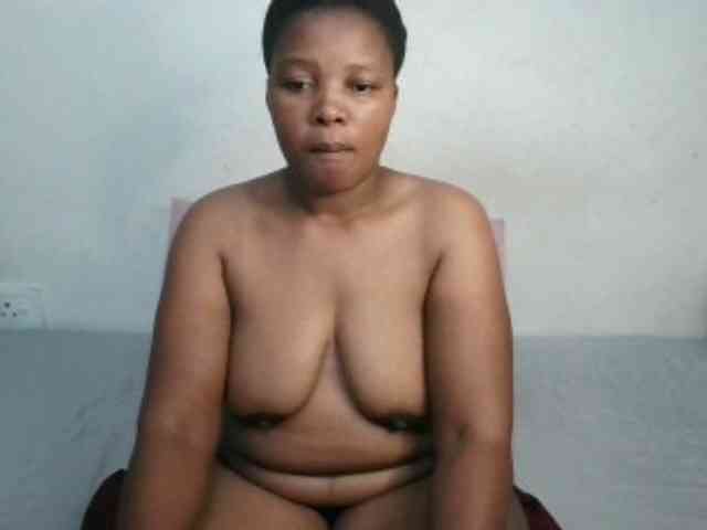 Hotqueenxxx webcam