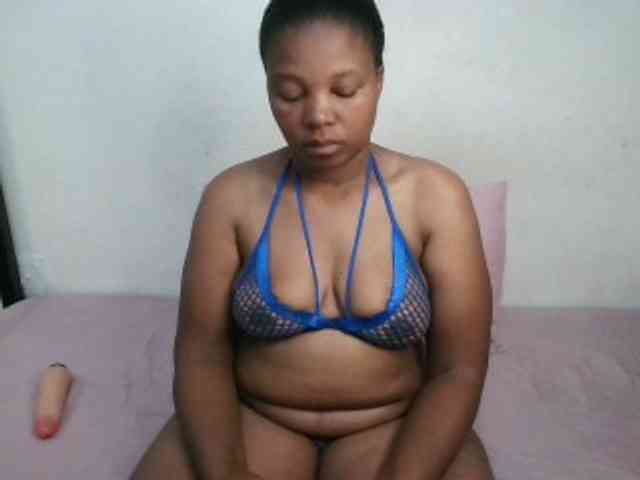 Hotqueenxxx webcam