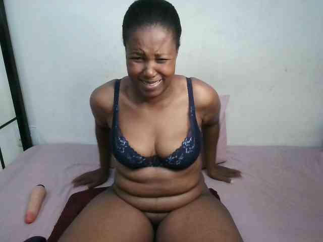 Hotqueenxxx webcam
