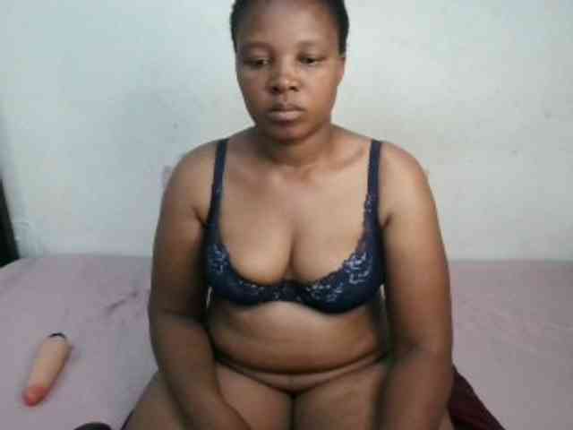 Hotqueenxxx webcam