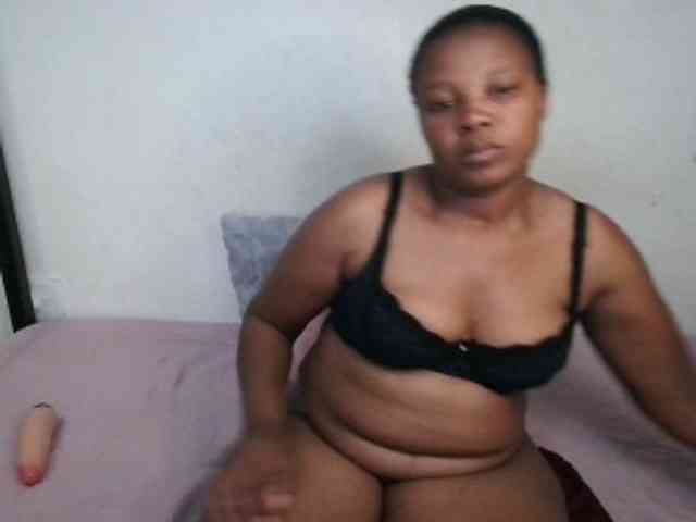 Hotqueenxxx webcam