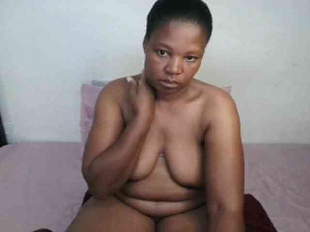 Hotqueenxxx webcam