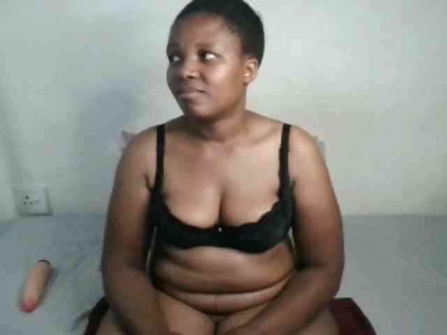 Hotqueenxxx webcam