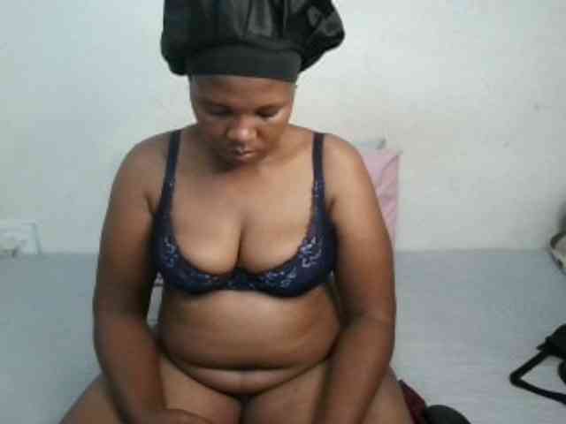 Hotqueenxxx webcam