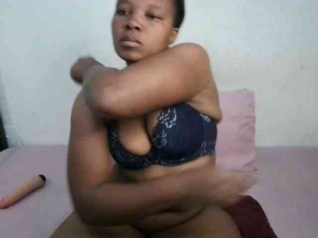 Hotqueenxxx webcam