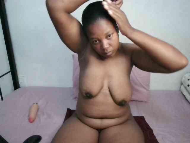 Hotqueenxxx webcam