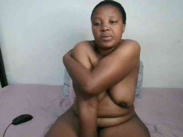 Hotqueenxxx webcam