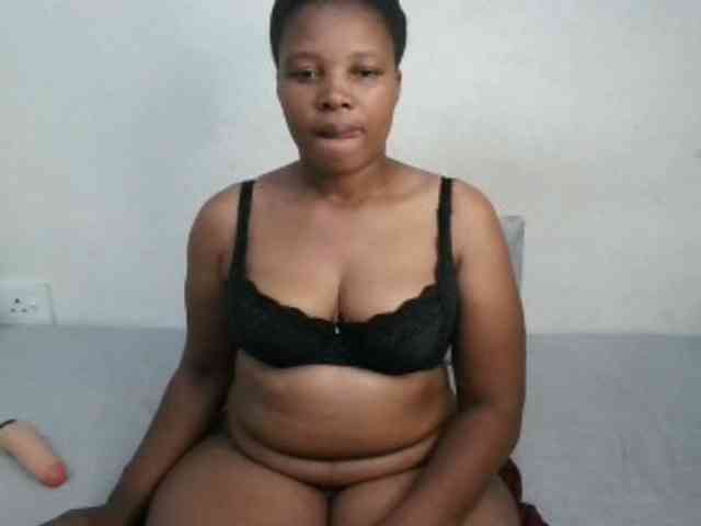 Hotqueenxxx webcam