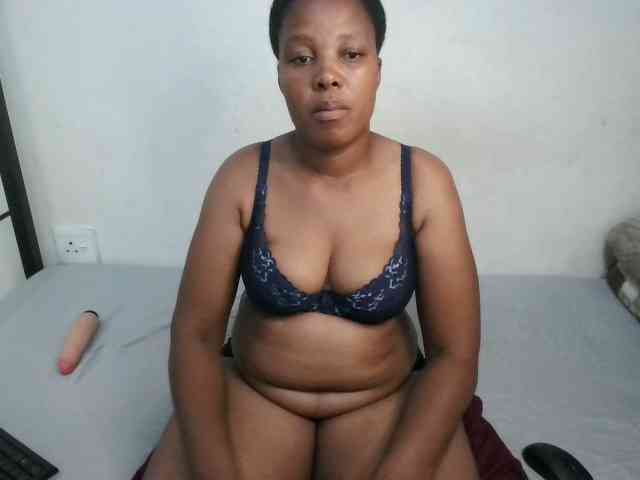 Hotqueenxxx webcam