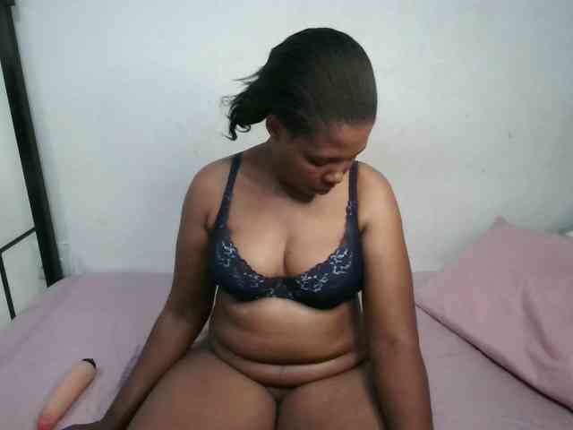 Hotqueenxxx webcam