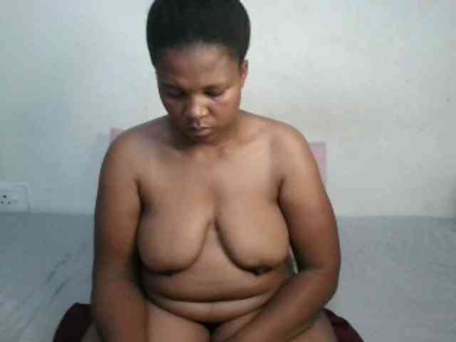 Hotqueenxxx webcam