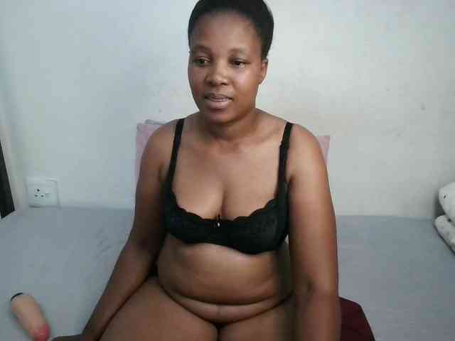 Hotqueenxxx webcam