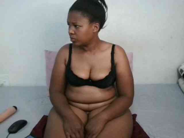 Hotqueenxxx webcam