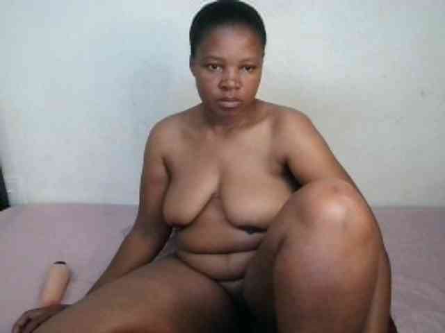 Hotqueenxxx webcam