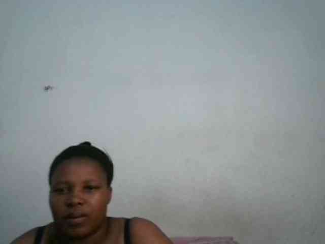 Hotqueenxxx webcam