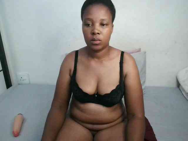 Hotqueenxxx webcam