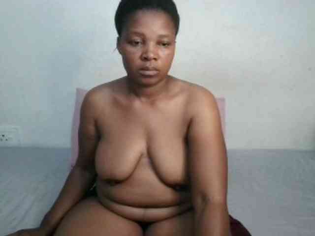 Hotqueenxxx webcam