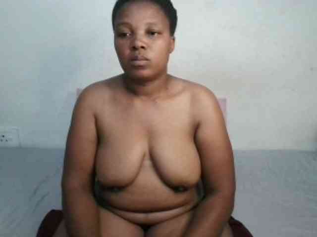 Hotqueenxxx webcam