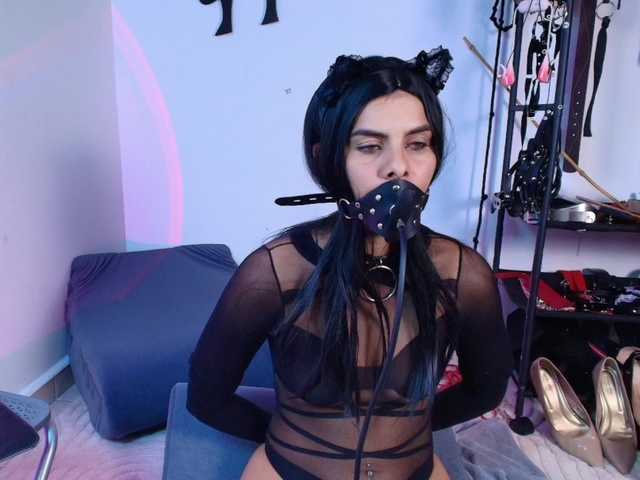 ariannaconnor2's BongaCams show and profile