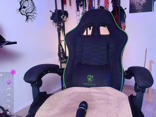 ariannaconnor2's BongaCams show and profile