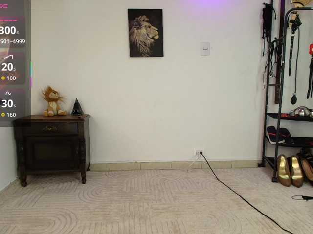 ariannaconnor2's BongaCams show and profile