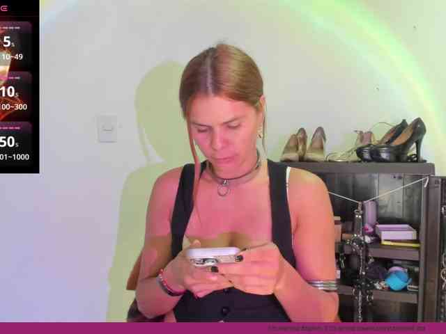 ariannaconnor2 webcam