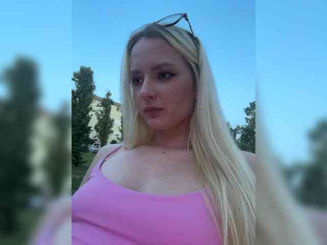nude chatroom AshleyFay