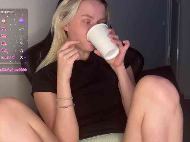 AshleyFay webcam